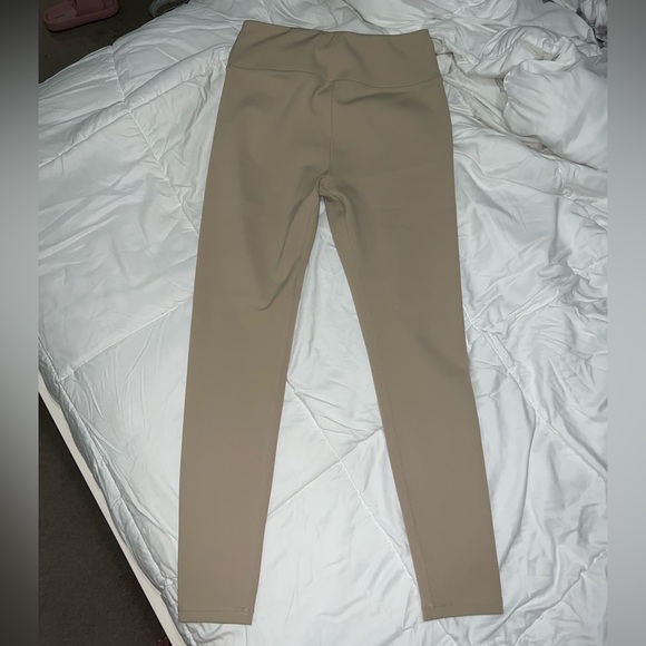 Beige Gym Set - Picture 4 of 6